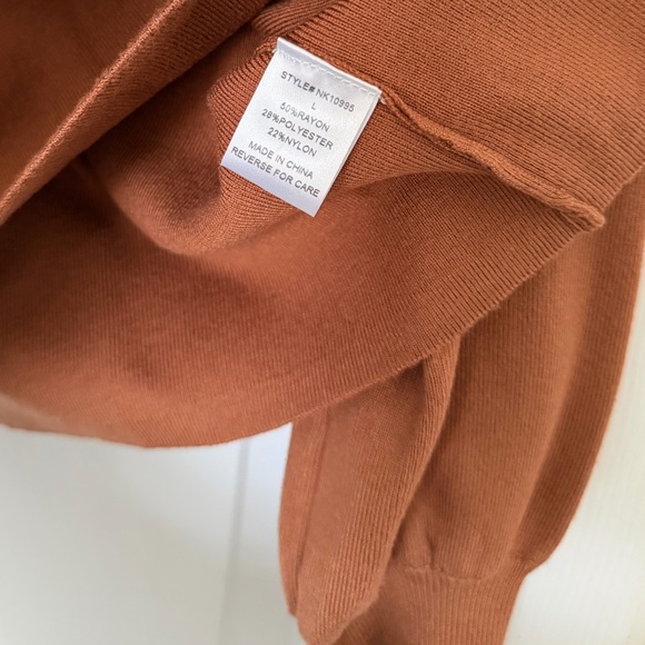 Baltic Born Rust Sweater - Picture 4 of 4